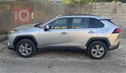 تۆیۆتا ڕاڤ 4